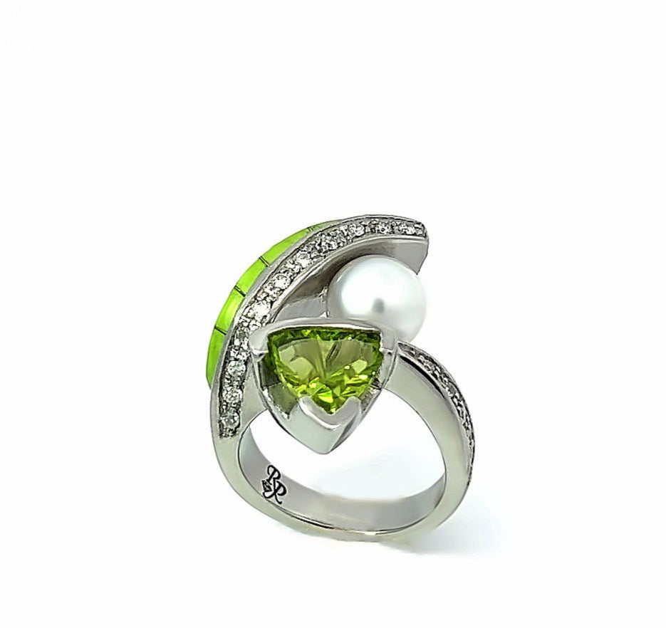 Stainless women's ring